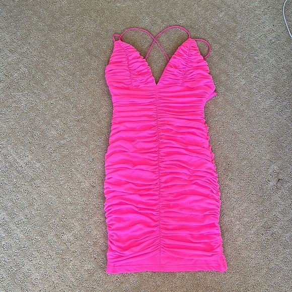 “Good Vibes” Deep V mini dress in neon pink - Picture 3 of 3